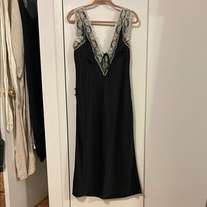 Abercrombie & Fitch Elegant Black Lace Trim slip dress